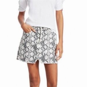 FRAME
Le Mini Snake Print Denim Skirt
